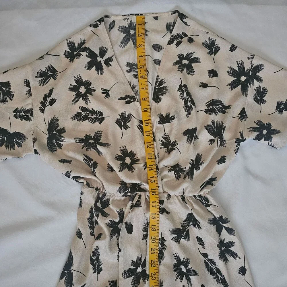 n/t Women's Beige & Black Floral Elastic Waist V-Neckline Maxi Dress Size Small - Picture 10 of 13